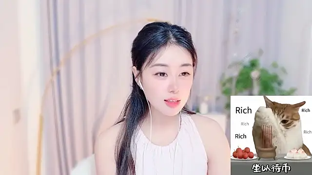 Snapshot of CC-777888 chatting on 06/17/26, 10:39 CC-777888 online show from 06/17/26, 10:39
