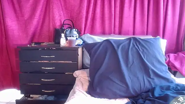 xxTatiannaxx online show from 11/19/25, 03:12