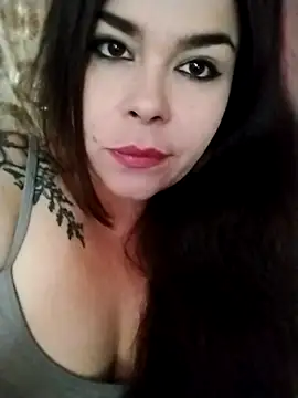 Snapshot of superdaddy009 chatting on 11/12/25, 03:23 superdaddy009 online show from 11/12/25, 03:23