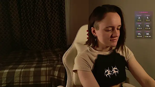 Luna Loveee online show from 10/10/25, 05:06