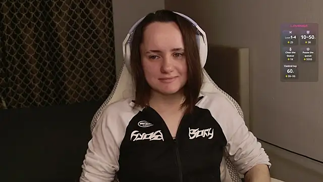 Luna Loveee online show from 11/07/25, 04:01