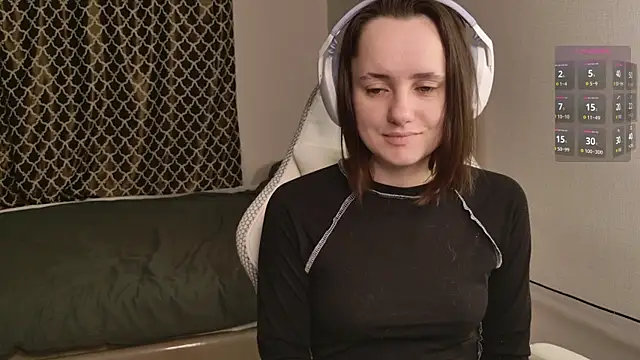 Luna Loveee online show from 11/16/25, 03:12