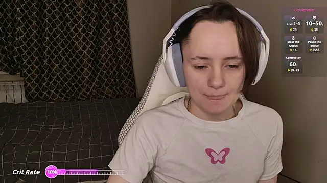 Luna Loveee online show from 02/12/26, 03:56