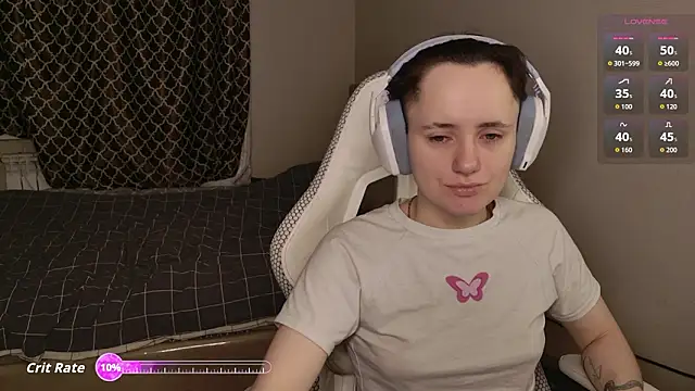 Luna Loveee online show from 02/13/26, 04:19