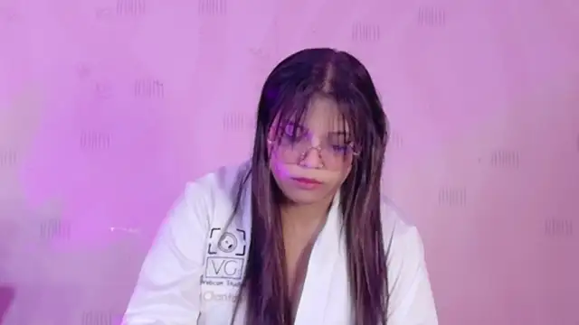 innocenthazel online show from 02/23/26, 12:41