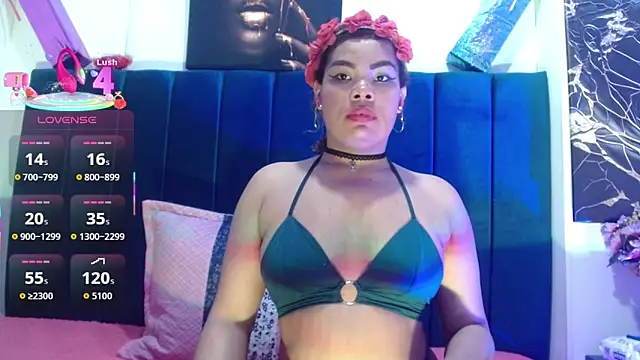 Snapshot of Mariana_star1 chatting on 10/17/25, 04:15 Mariana star1 online show from 10/17/25, 04:15