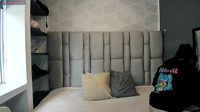 Natasha rose   online show from 09/30/25, 07:30