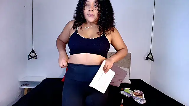 Snapshot of Natasha_rose__ chatting on 05/27/26, 07:11 Natasha rose online show from 05/27/26, 07:11