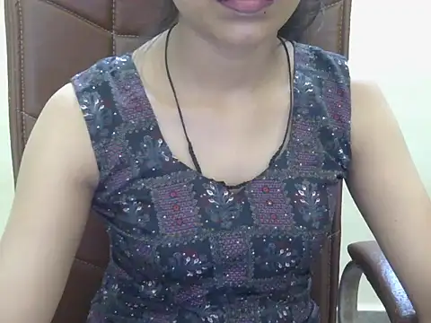 Cute Pihu01 online show from 10/02/25, 06:04