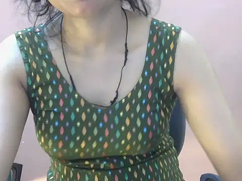 Cute Pihu01 online show from 02/15/26, 07:21