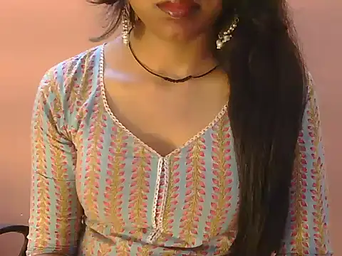 Cute Pihu01 online show from 02/25/26, 06:06