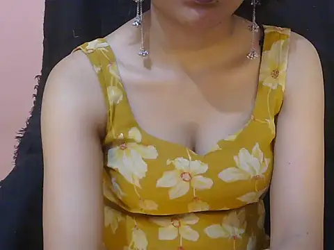 Cute Pihu01 online show from 05/17/26, 06:48