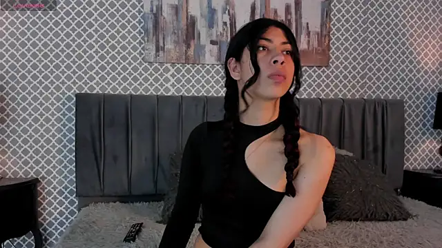 Cassie bloom online show from 10/30/25, 07:58