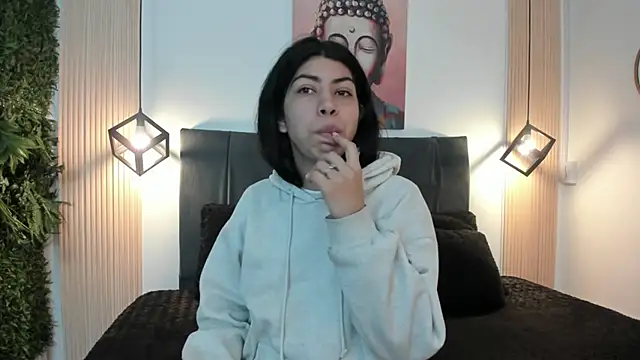 Cassie bloom online show from 02/01/26, 03:27