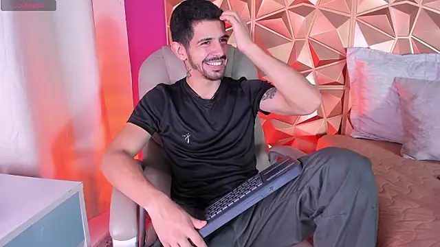 AlejandroStormm online show from 03/22/26, 05:00