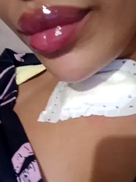 Sexlove1xo online show from 10/29/25, 01:13