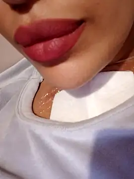 Sexlove1xo online show from 10/31/25, 06:20