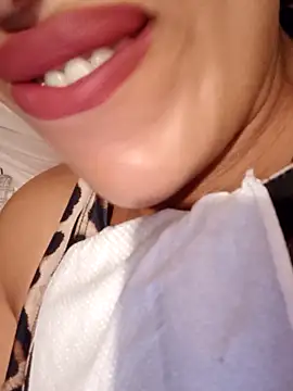 Sexlove1xo online show from 11/02/25, 12:57