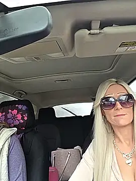 beautifulmee23 online show from 01/11/26, 04:45