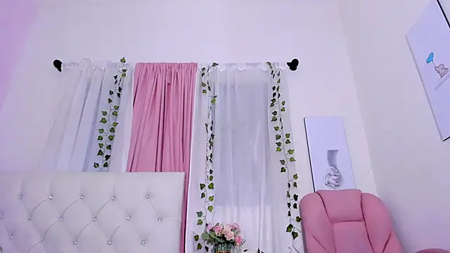 Emma lorense22 online show from 03/22/25, 10:15