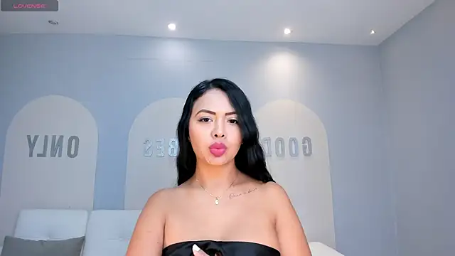 BrunaThompson online show from 03/17/25, 12:04