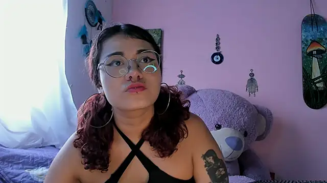 Maddy Jhonsson online show from 05/21/26, 04:58