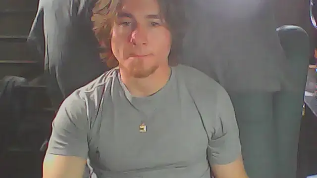 Snapshot of JCstrings chatting on 01/07/26, 01:57 JCstrings online show from 01/07/26, 01:57