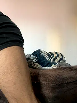 Snapshot of Erickhotddjots chatting on 11/18/25, 02:43 Erickhotddjots online show from 11/18/25, 02:43