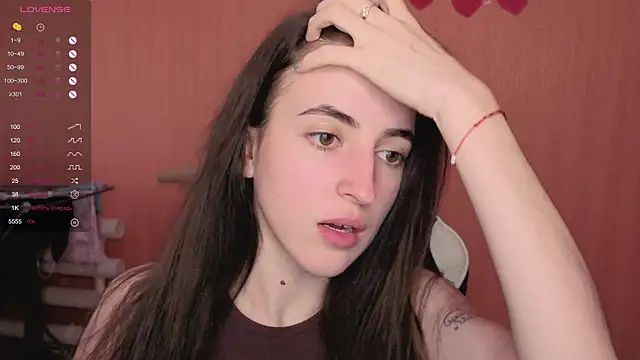 Snapshot of reaiss chatting on 09/17/25, 03:08 reaiss online show from 09/17/25, 03:08