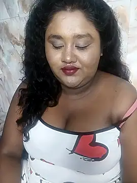 Snapshot of horny_diana chatting on 11/28/25, 06:10 horny diana online show from 11/28/25, 06:10