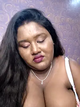 Snapshot of horny_diana chatting on 05/21/26, 05:31 horny diana online show from 05/21/26, 05:31
