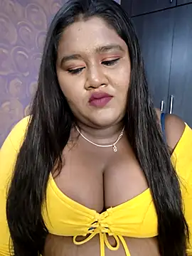 Snapshot of horny_diana chatting on 06/17/26, 05:25 horny diana online show from 06/17/26, 05:25