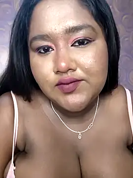 Snapshot of horny_diana chatting on 06/18/26, 04:44 horny diana online show from 06/18/26, 04:44