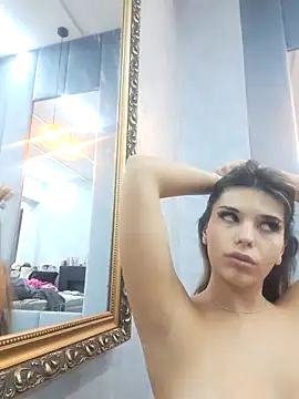 Bella Posh online show from 10/23/25, 04:23