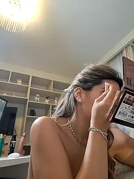 Bella Posh online show from 12/20/25, 06:31