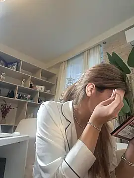 Bella Posh online show from 01/10/26, 06:48