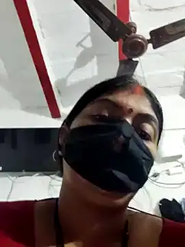 Snapshot of Rubiyaa77 chatting on 03/01/25, 05:38 Rubiyaa77 online show from 03/01/25, 05:38