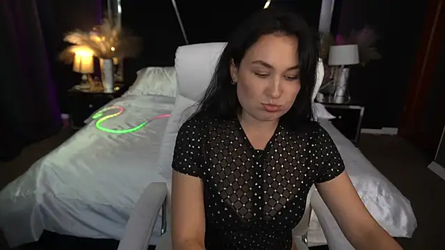 Snapshot of LilyFoxyy chatting on 11/04/25, 01:54 LilyFoxyy online show from 11/04/25, 01:54