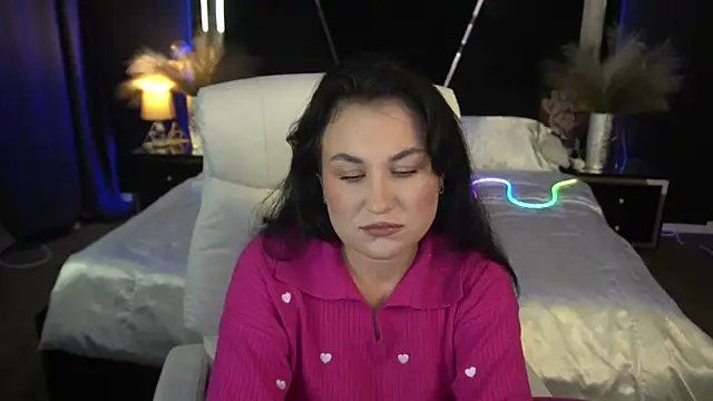 Snapshot of LilyFoxyy chatting on 11/15/25, 01:51 LilyFoxyy online show from 11/15/25, 01:51