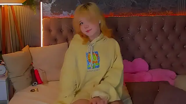 EmilyAngells online show from 02/13/26, 06:53