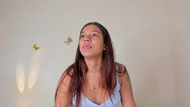 Snapshot of violett_24_ chatting on 09/15/25, 10:54 violett 24 online show from 09/15/25, 10:54