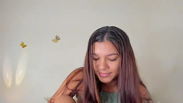 Snapshot of violett_24_ chatting on 09/21/25, 12:34 violett 24 online show from 09/21/25, 12:34