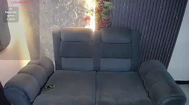 Snapshot of denise_babe_ chatting on 03/15/25, 03:16 denise babe online show from 03/15/25, 03:16