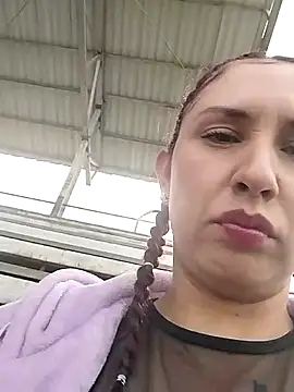 Megan-01- online show from 03/05/25, 02:12