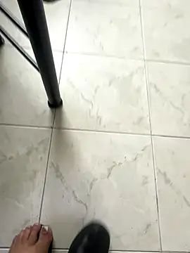 Megan-01- online show from 10/03/25, 11:51