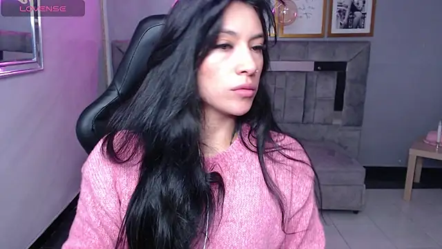 Isabella Collen v online show from 11/17/25, 01:06