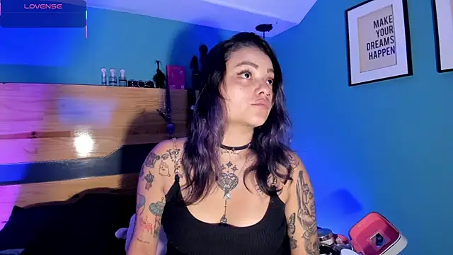 ChloeAllennn online show from 03/06/26, 10:39