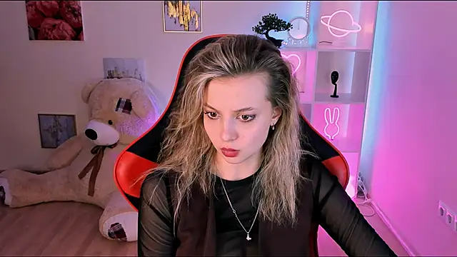 Snapshot of melissa_richardson chatting on 03/05/25, 10:32 melissa richardson online show from 03/05/25, 10:32