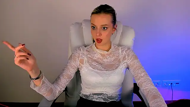 Snapshot of melissa_richardson chatting on 03/12/25, 11:01 melissa richardson online show from 03/12/25, 11:01