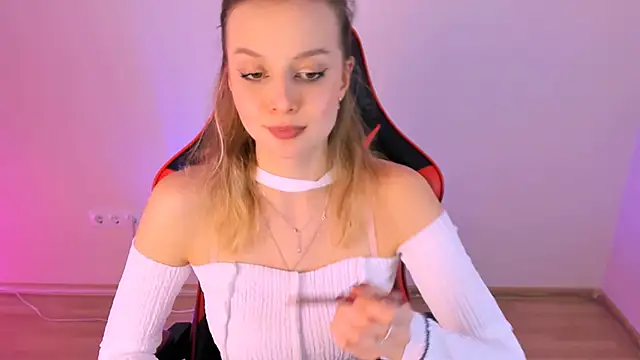 Snapshot of melissa_richardson chatting on 03/19/25, 11:36 melissa richardson online show from 03/19/25, 11:36